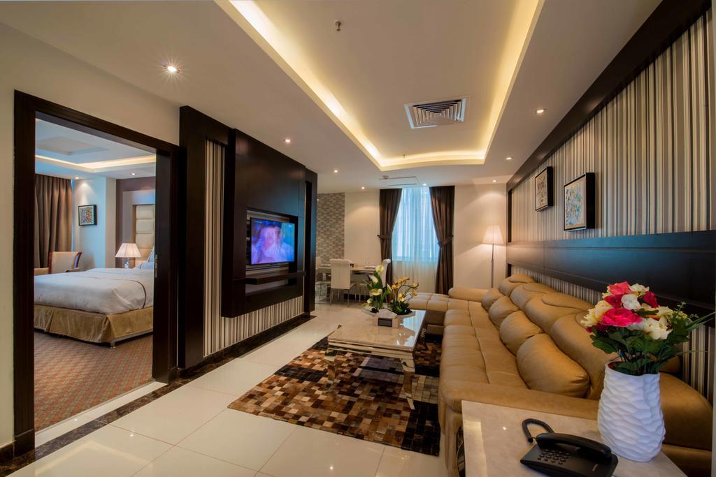 ריאד Al Yamama Palace Hotel Suites מראה חיצוני תמונה