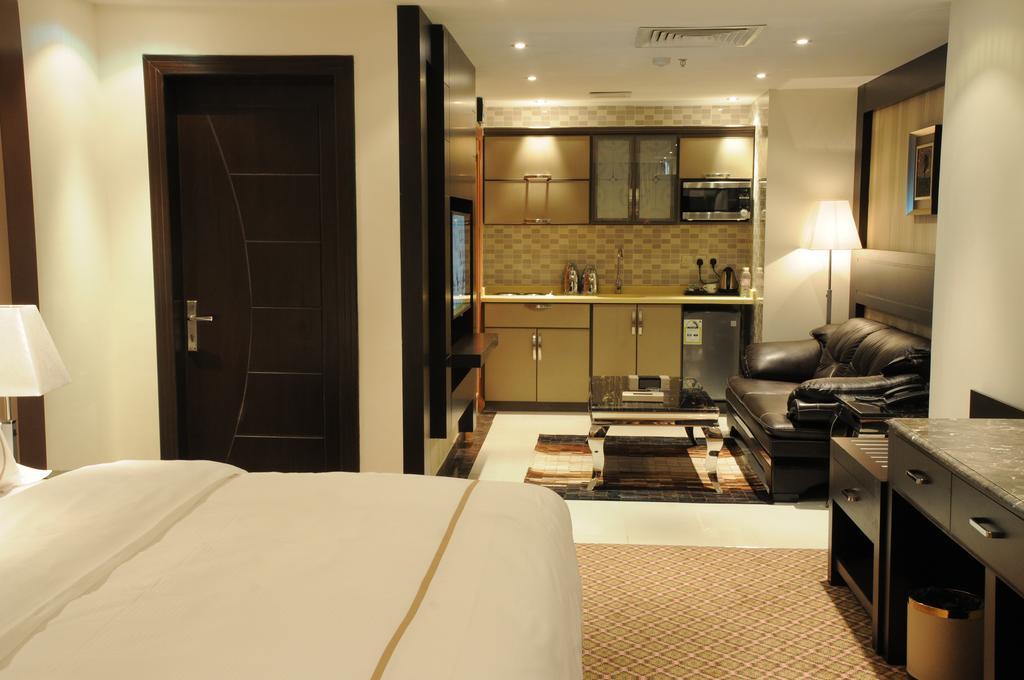 ריאד Al Yamama Palace Hotel Suites חדר תמונה