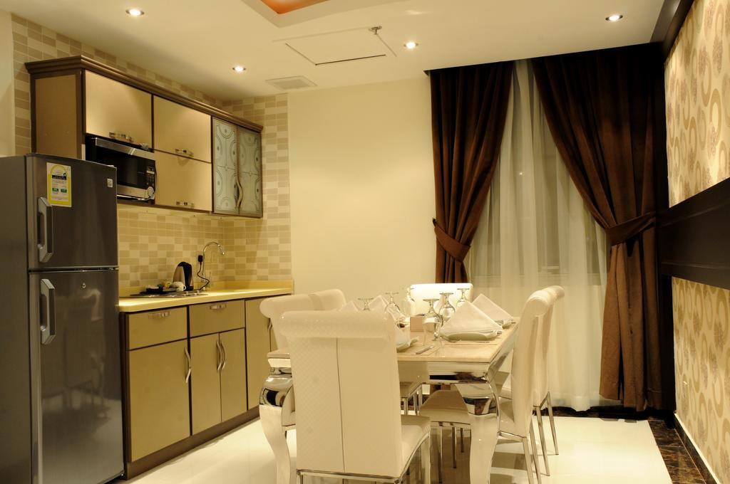 ריאד Al Yamama Palace Hotel Suites חדר תמונה