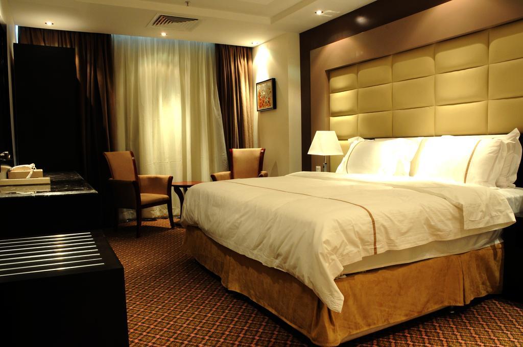 ריאד Al Yamama Palace Hotel Suites חדר תמונה