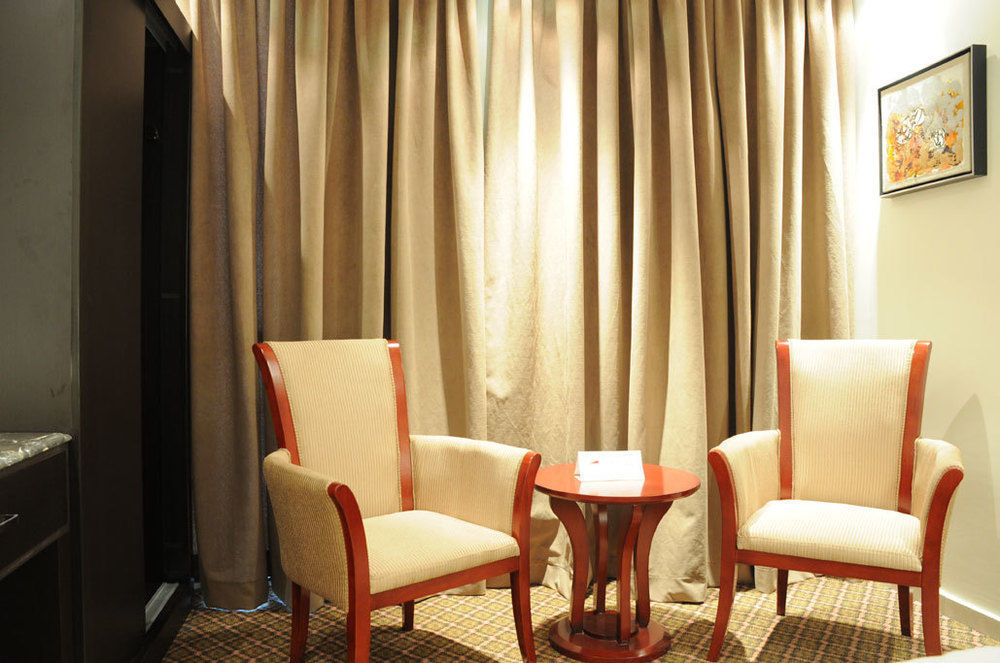 ריאד Al Yamama Palace Hotel Suites מראה חיצוני תמונה
